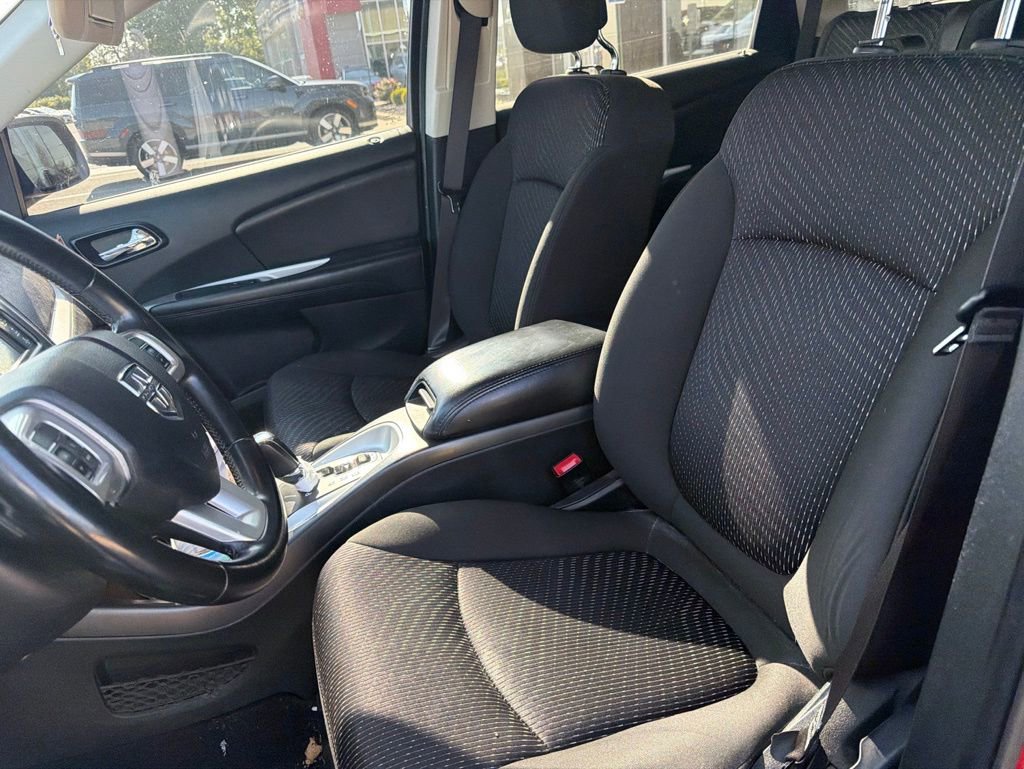 Used 2019 Dodge Journey SE w/ Premium Group AWD/4WD image 7