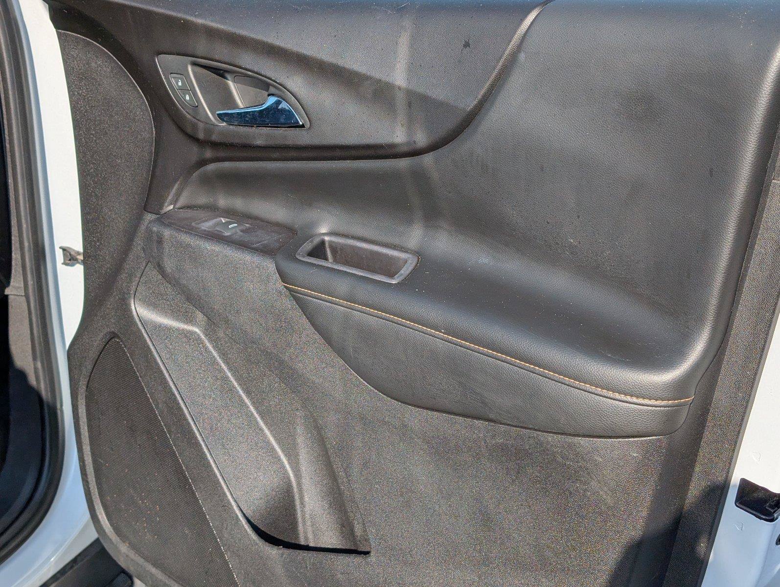 Used 2018 Chevrolet Equinox Premier AWD/4WD image 38