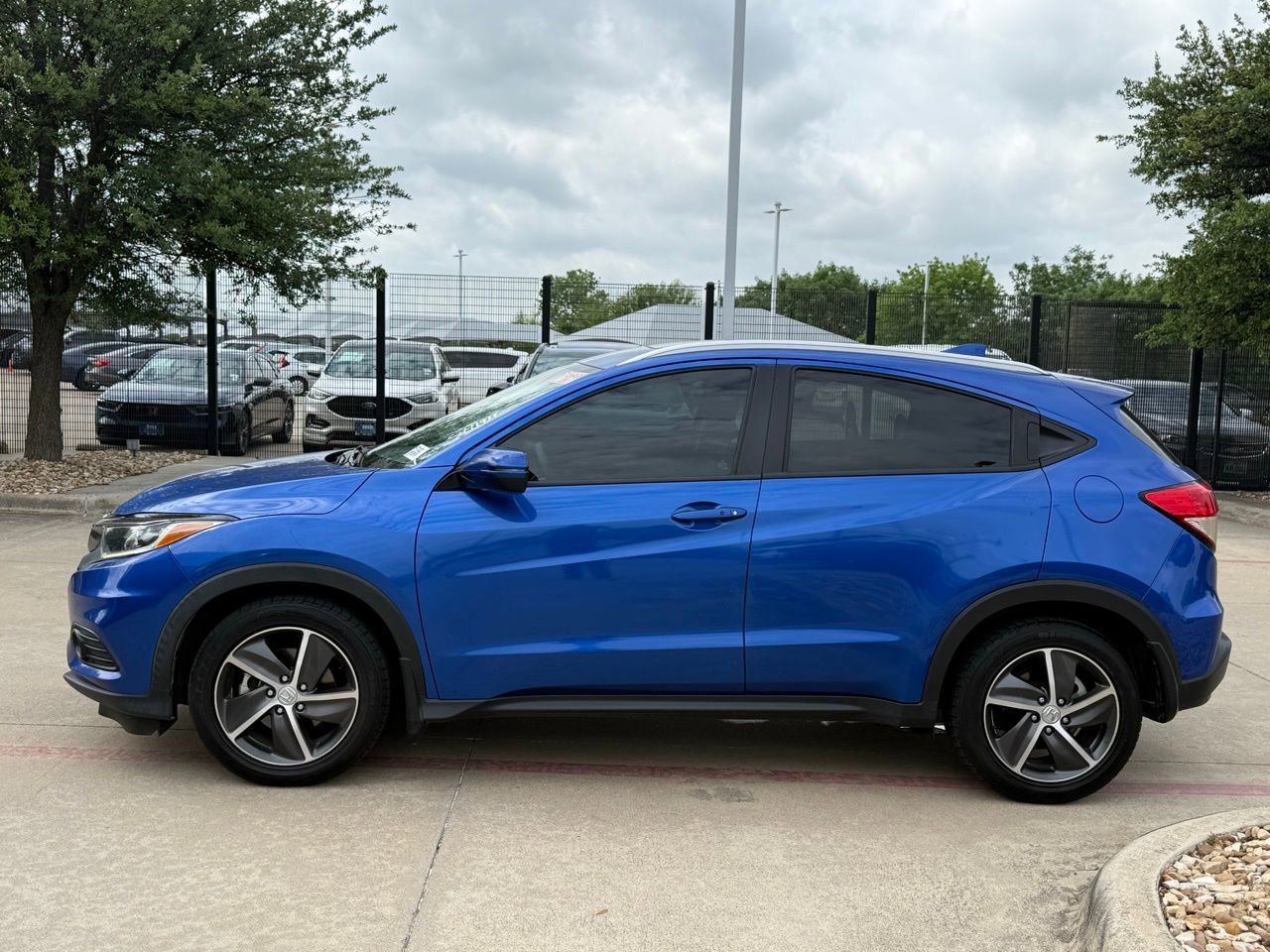 Certified 2022 Honda HR-V EX image 2