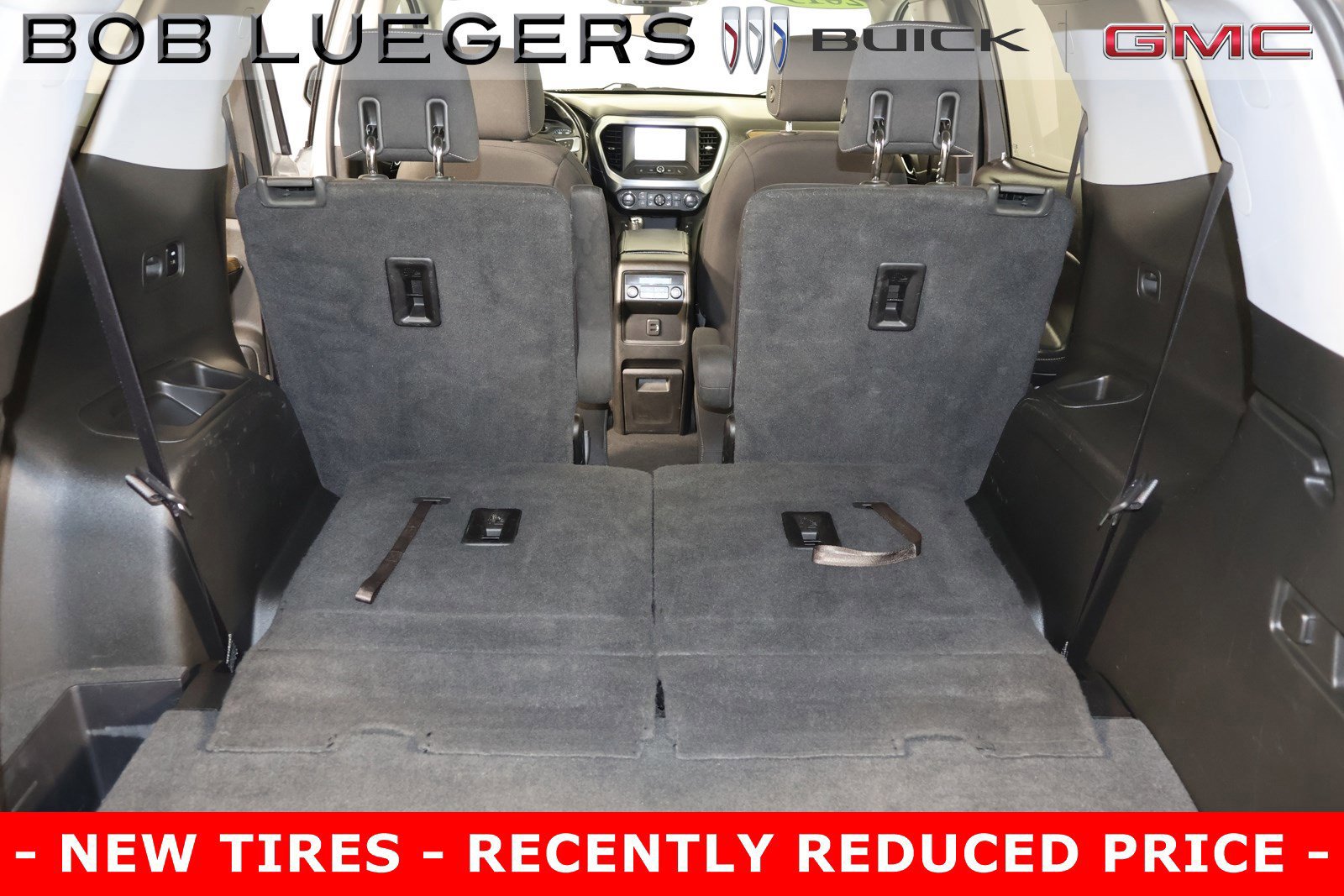 Used 2019 GMC Acadia SLE image 32