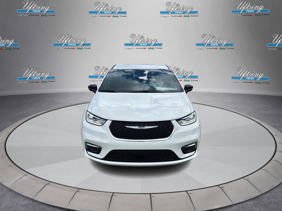 New 2026 Chrysler Pacifica Select image 8