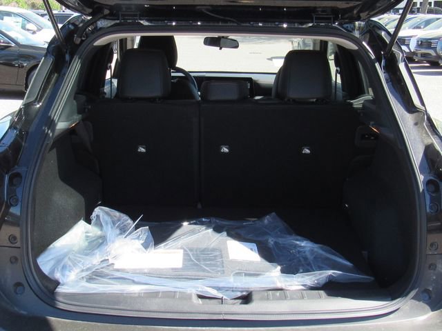 New 2026 Nissan Kicks SR image 5