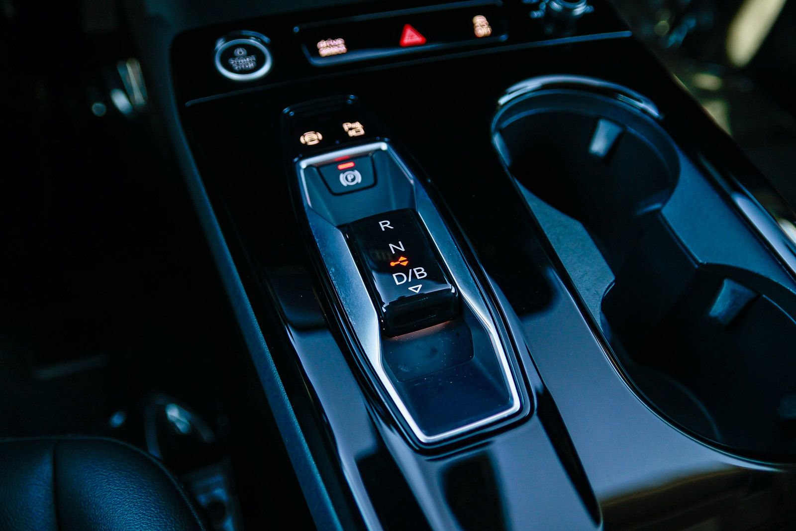 Certified 2025 Audi Q6 e-tron Premium w/ Convenience Package image 24