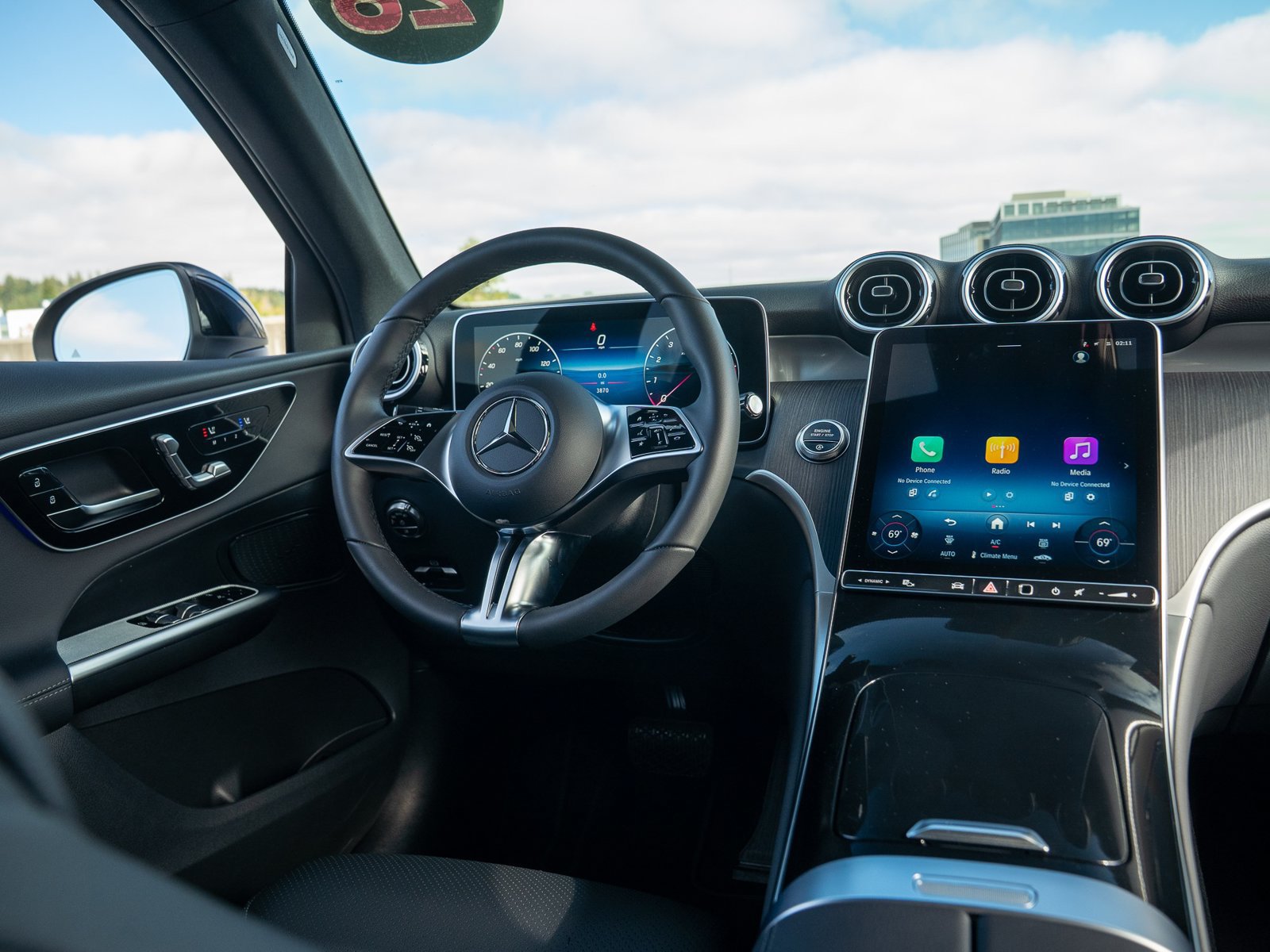 Certified 2026 Mercedes-Benz GLC 300 4MATIC image 19