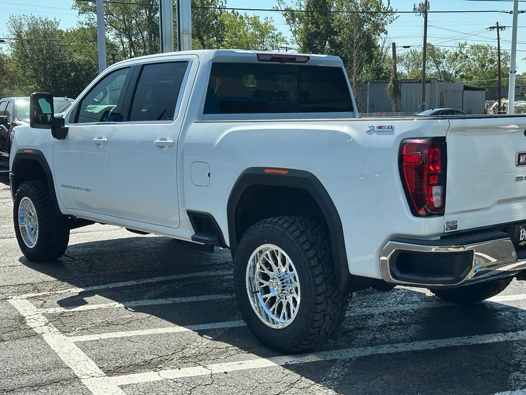 New 2026 GMC Sierra 2500 SLE w/ SLE Value Package; AWD/4WD image 8
