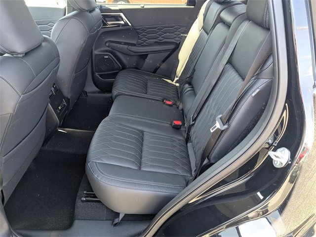 New 2025 Mitsubishi Outlander SEL image 33