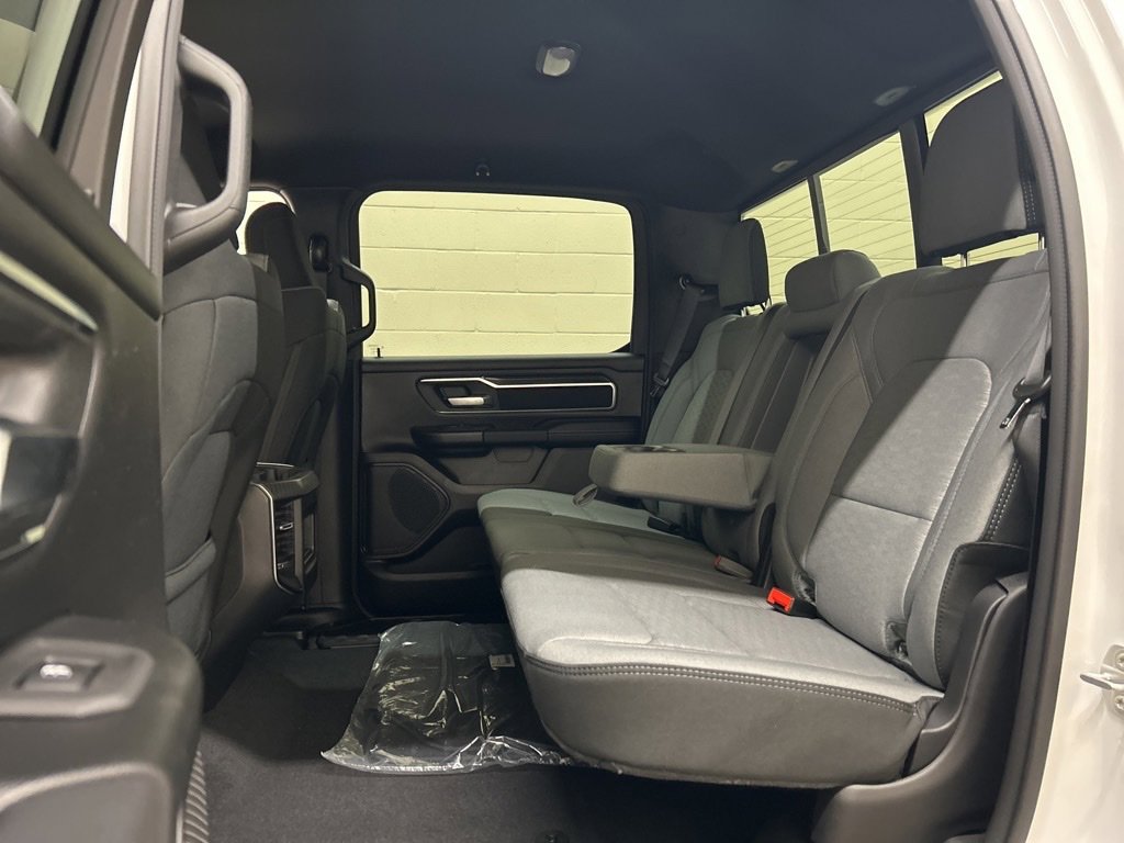 New 2026 RAM 1500 4x4 Crew Cab image 8
