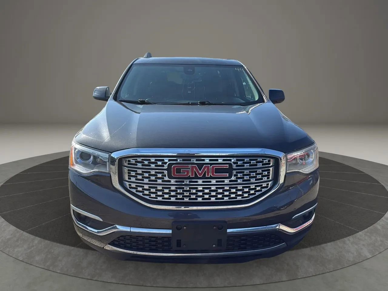 Used 2017 GMC Acadia Denali AWD/4WD image 2