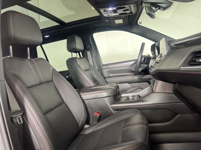 Used 2022 Chevrolet Tahoe RST w/ Luxury Package AWD/4WD image 13