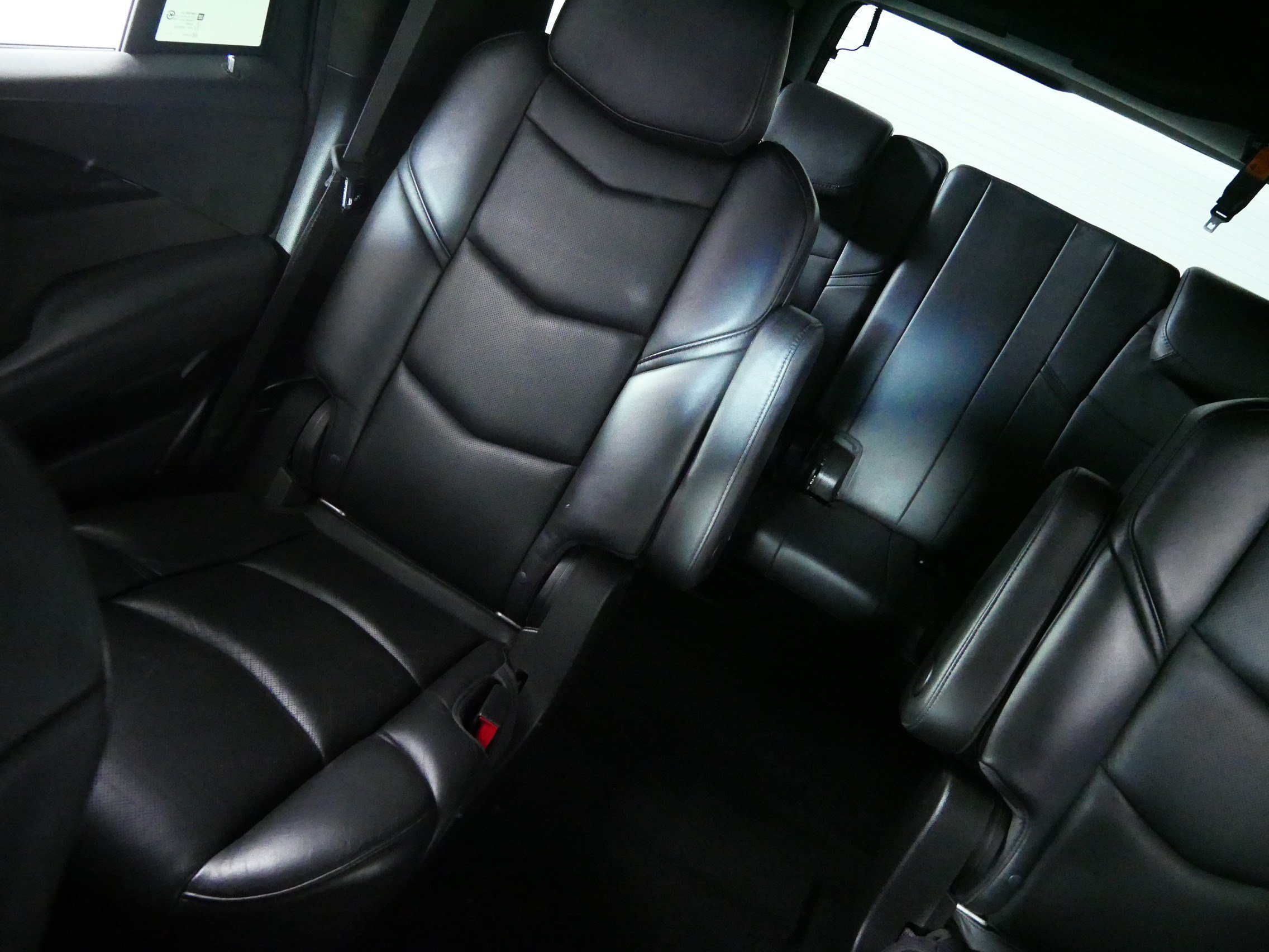 Certified 2018 Cadillac Escalade Platinum AWD/4WD image 12