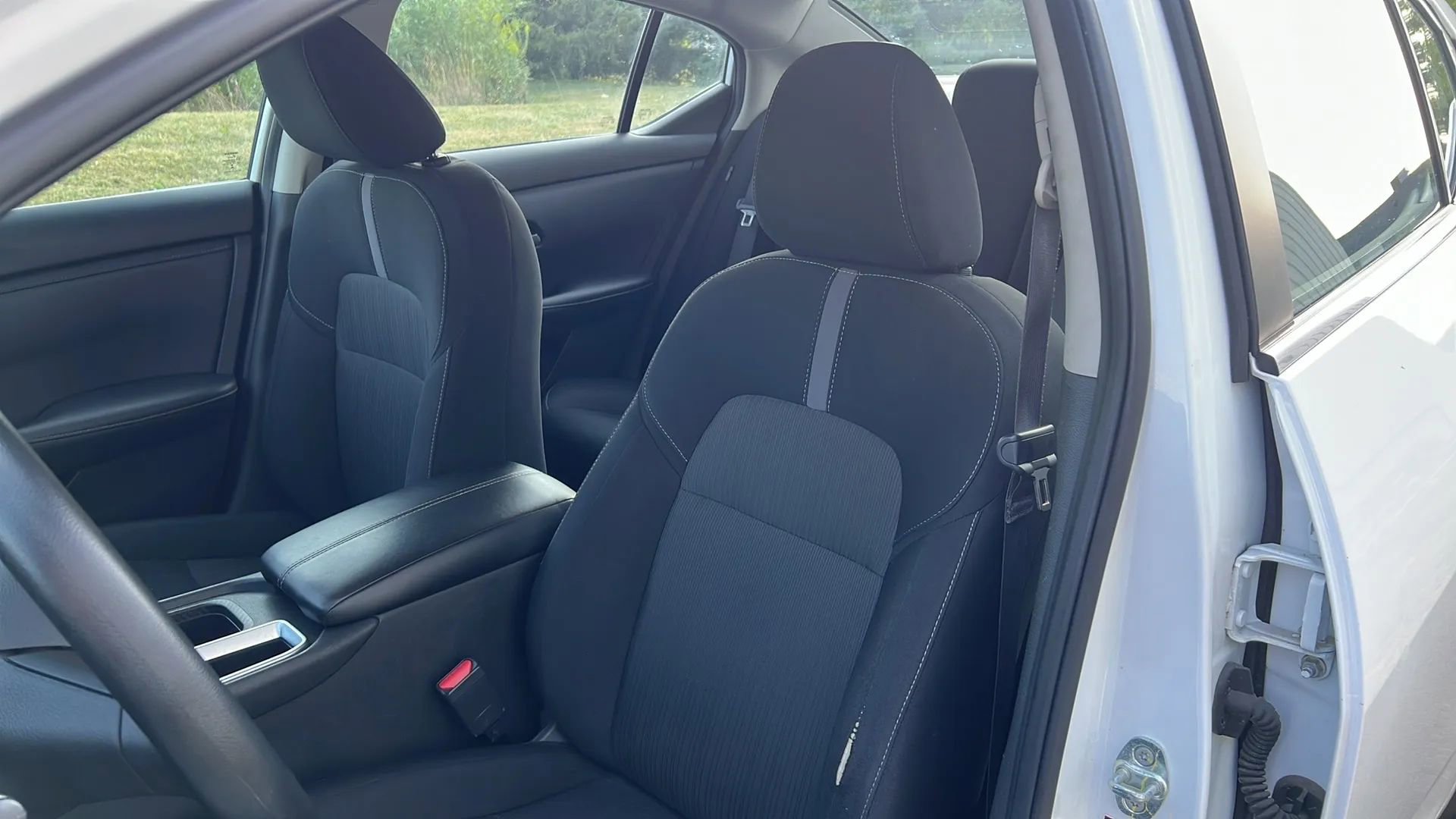 Used 2023 Nissan Sentra SV image 11