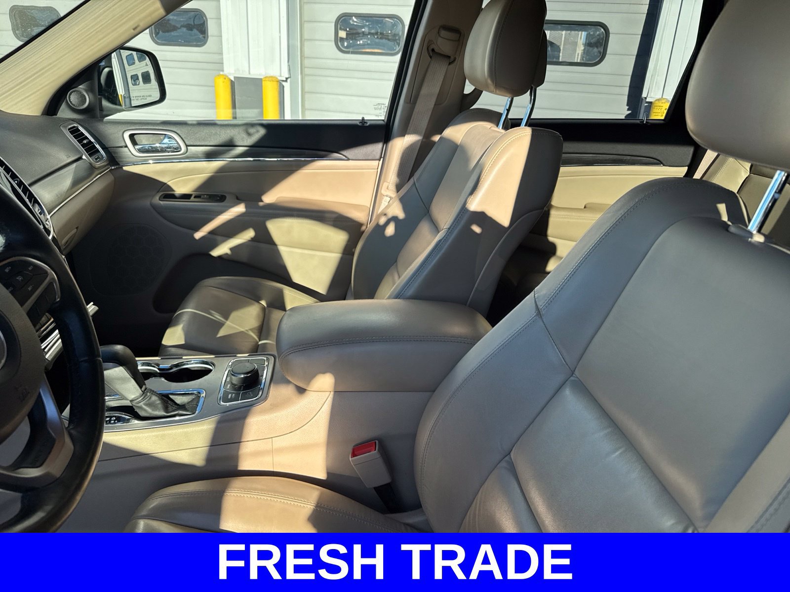 Used 2019 Jeep Grand Cherokee Limited AWD/4WD image 7