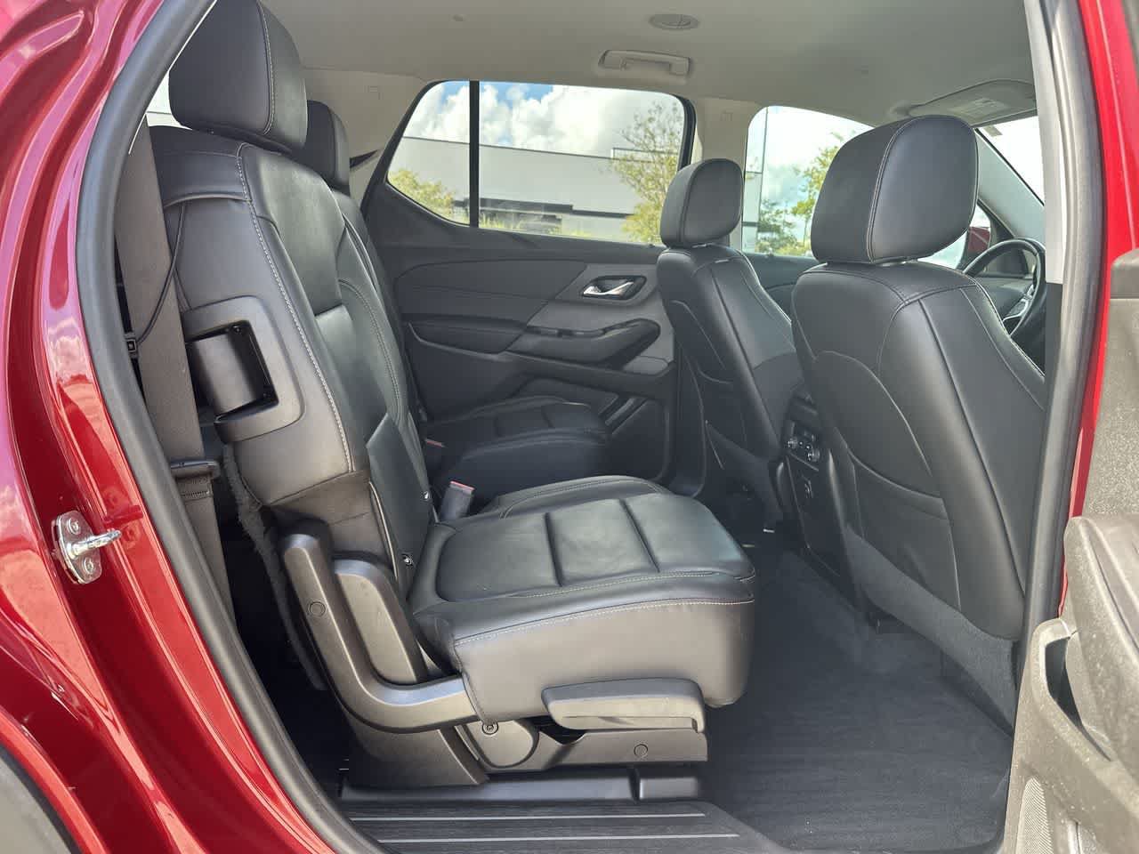 Used 2020 Chevrolet Traverse LT w/ Driver Confidence II Package FWD image 20