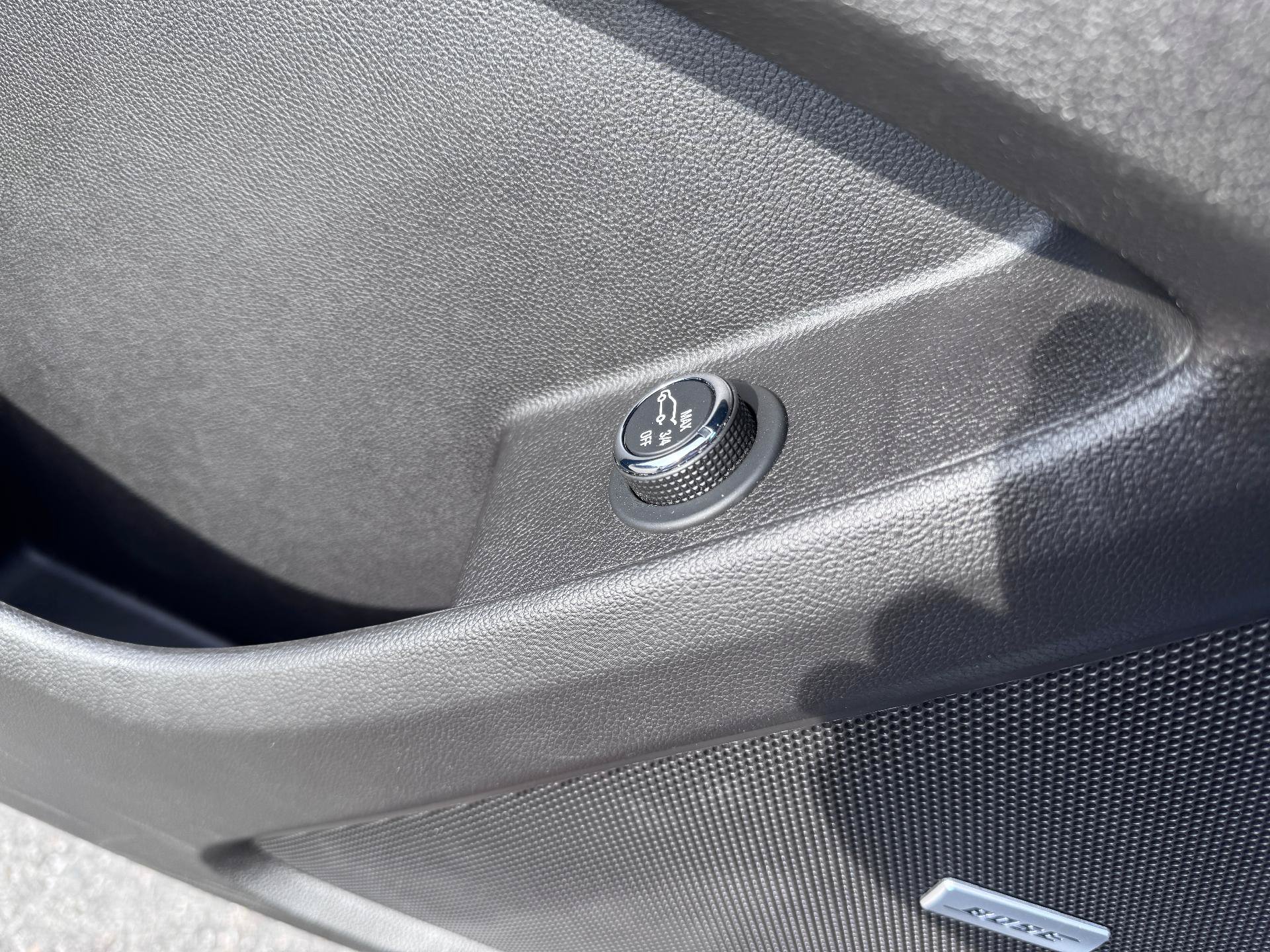 Used 2019 Chevrolet Traverse Premier w/ LPO, Floor Liner Package AWD/4WD image 32