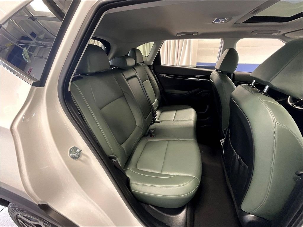 Used 2024 Kia Seltos SX w/ SX Sunroof Package AWD/4WD image 16