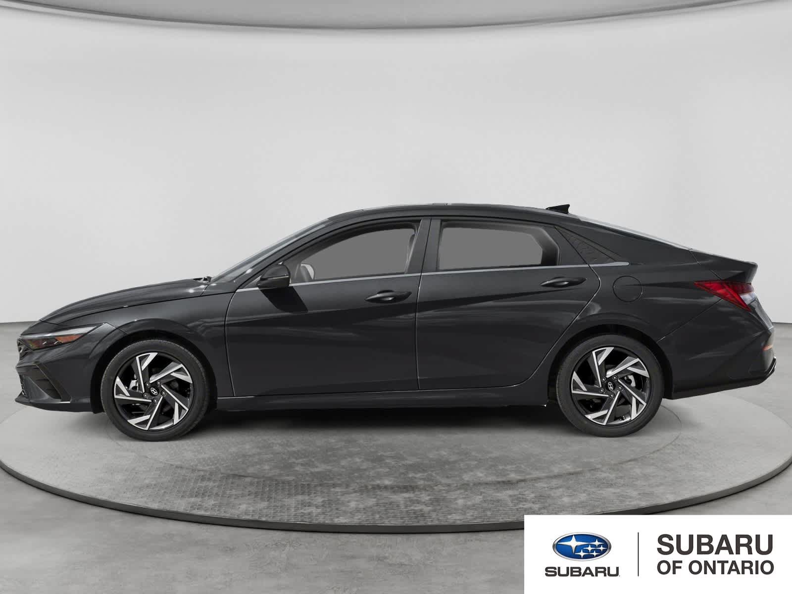 Used 2024 Hyundai Elantra Limited FWD image 3