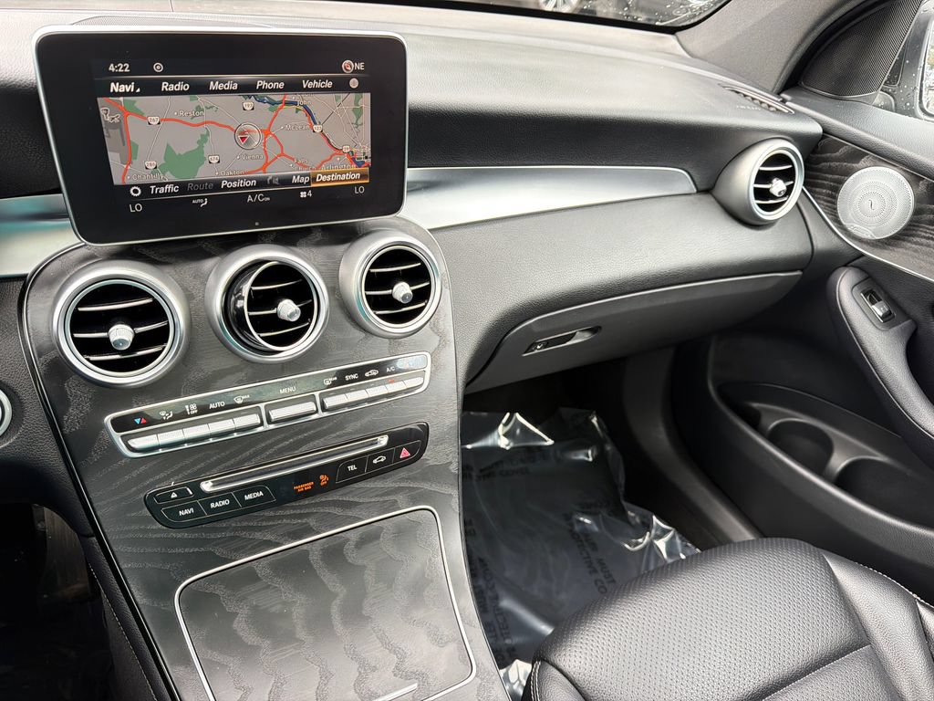 Used 2018 Mercedes-Benz GLC 300 4MATIC image 19