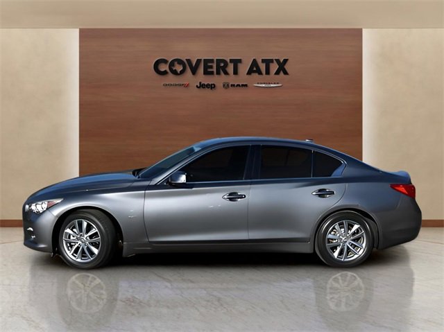 Used 2017 INFINITI Q50 2.0t w/ Moonroof Package image 2