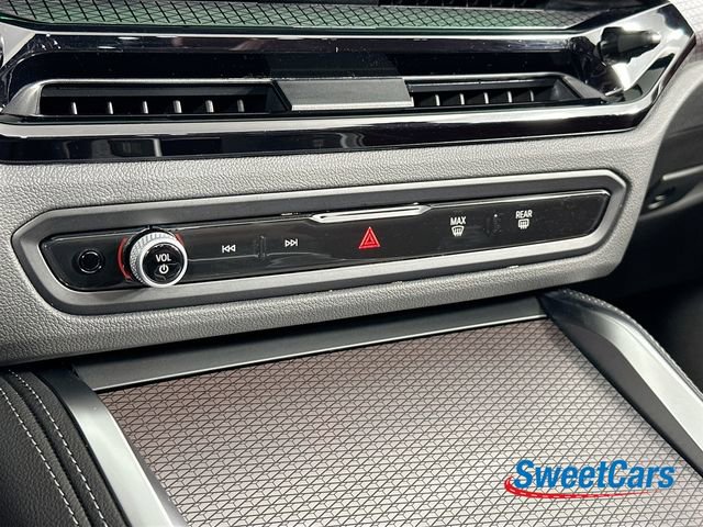 Used 2025 BMW 440i xDrive Convertible w/ Parking Assistance Package image 38