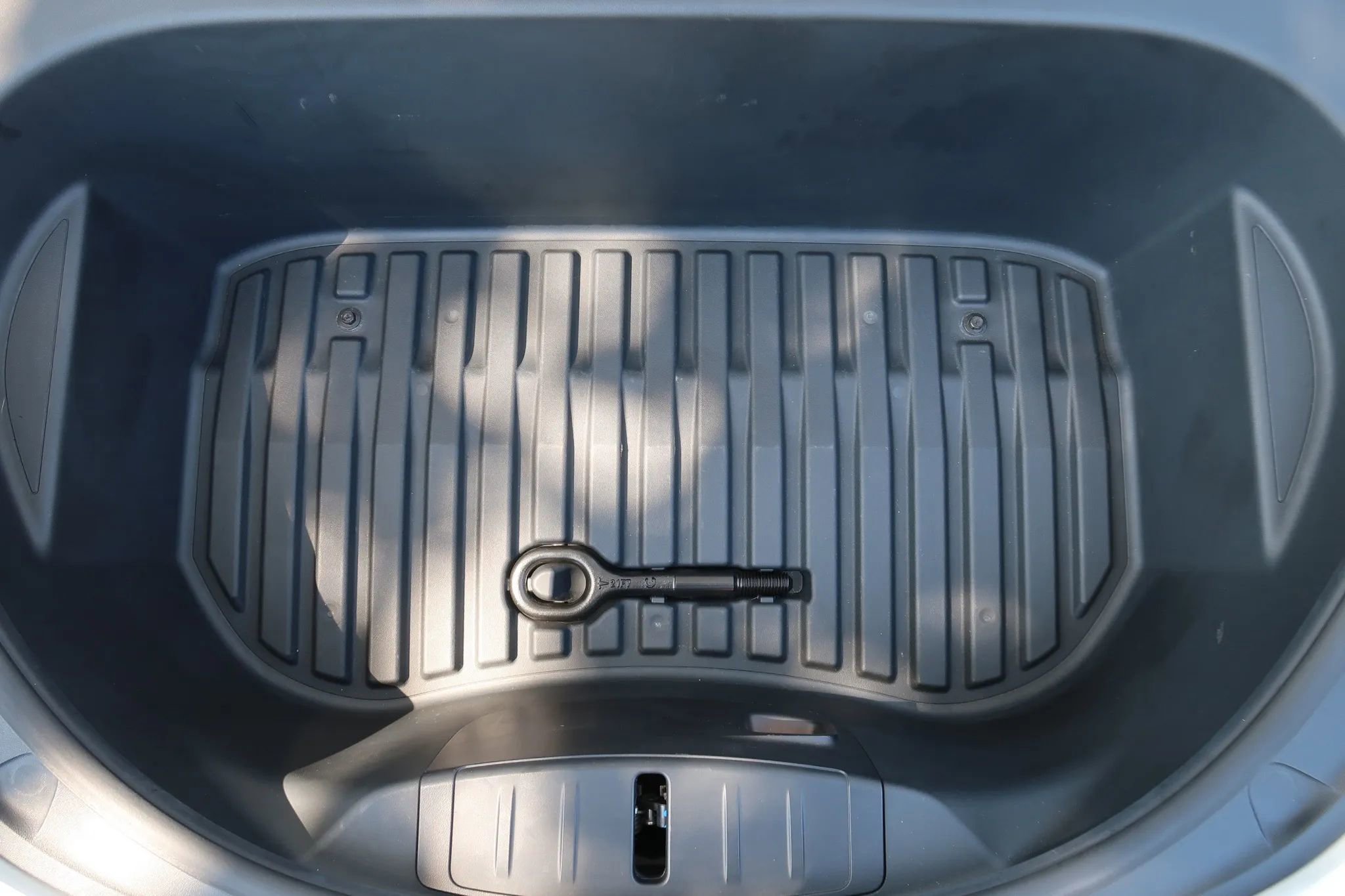 Used 2019 Tesla Model 3 Standard Range Plus image 22