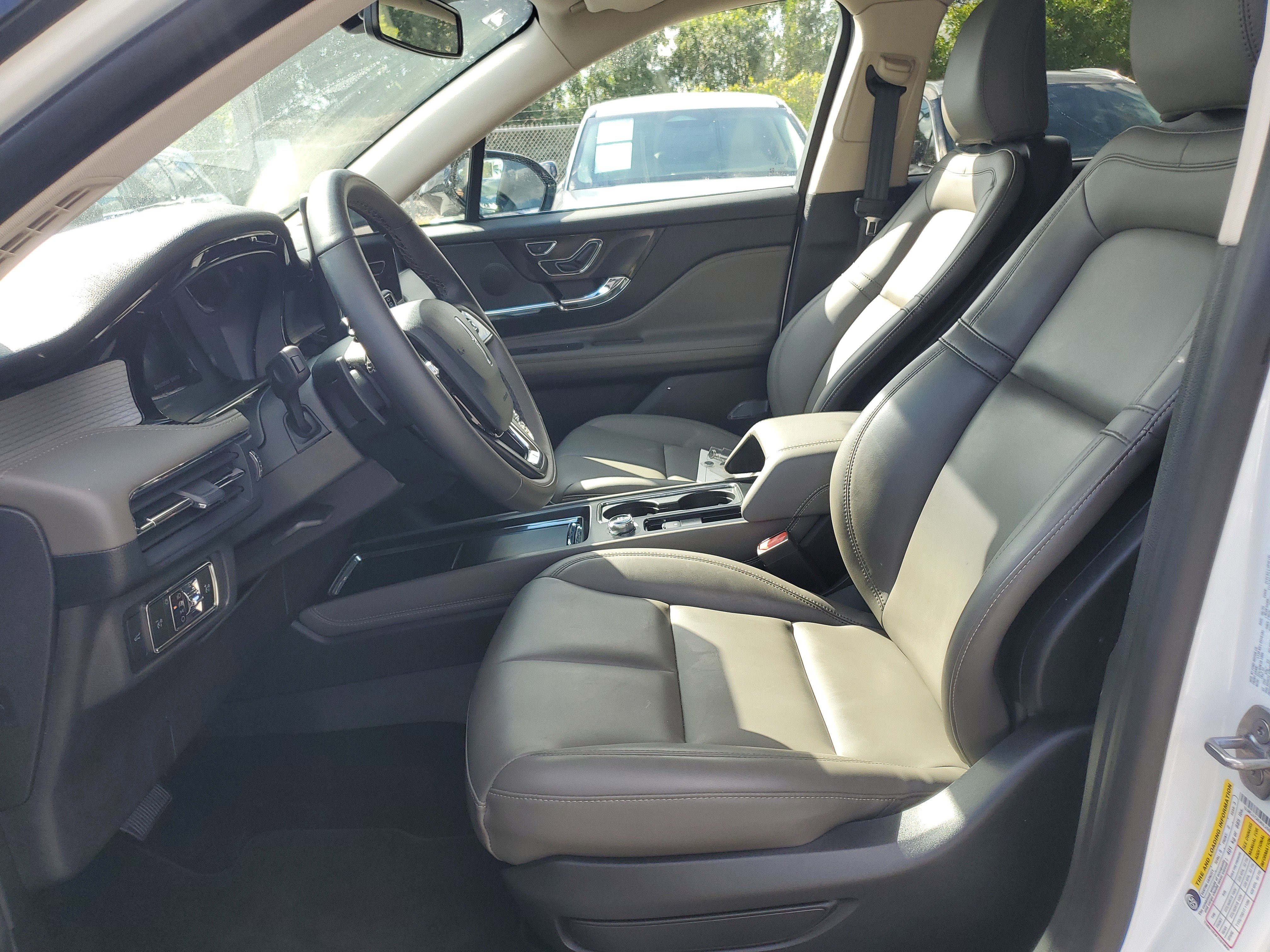 Certified 2024 Lincoln Corsair FWD image 15