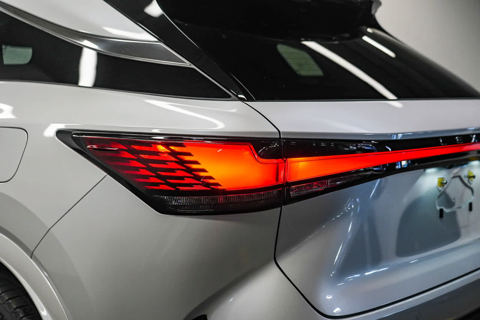 Used 2024 Lexus RX 350 Premium w/ Convenience Package FWD image 9