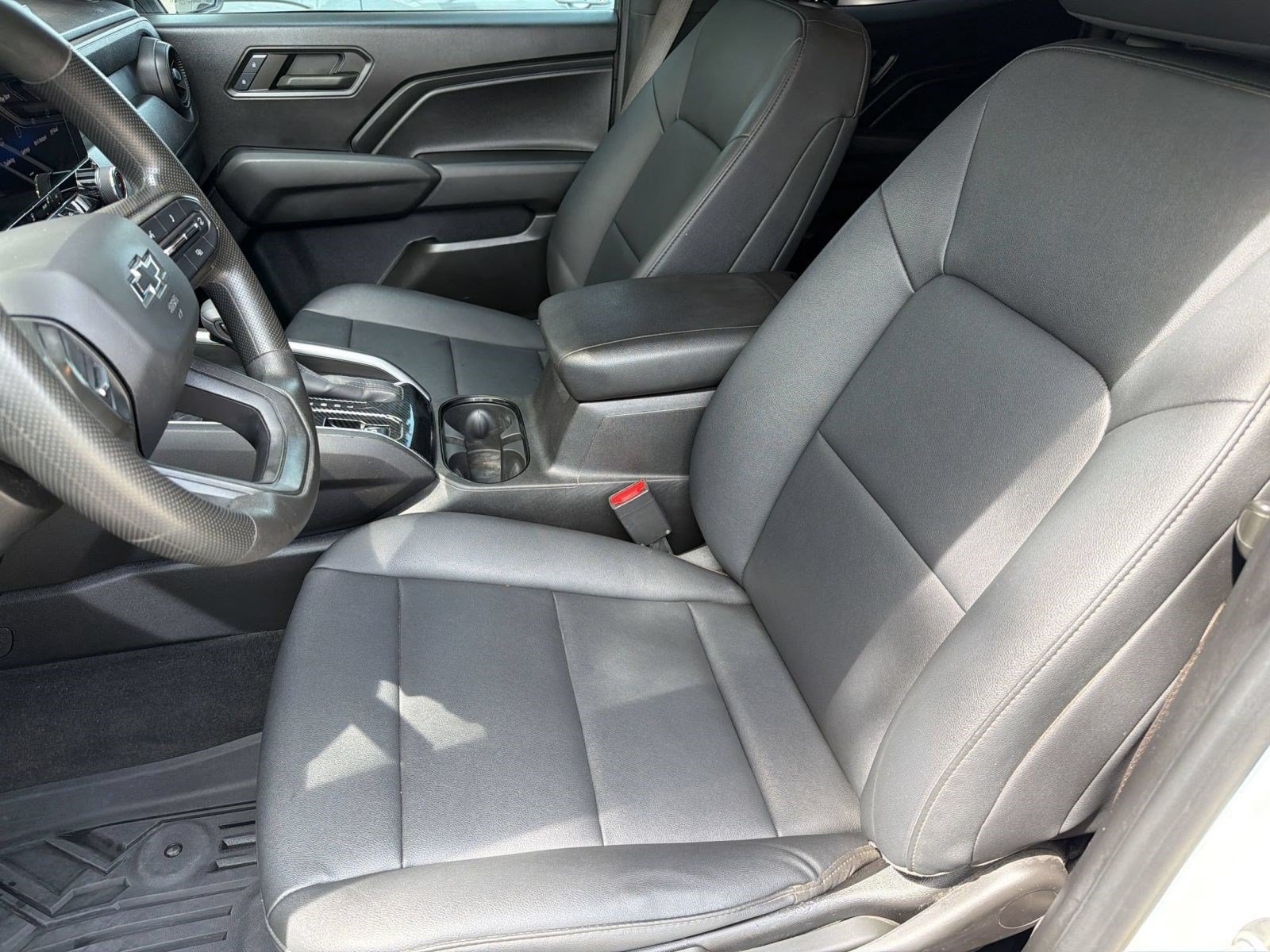 Certified 2024 Chevrolet Colorado Trail Boss w/ Advanced Trailering Package AWD/4WD image 25