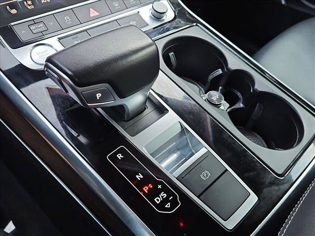 Used 2019 Audi Q8 Premium Plus w/ Premium Plus AWD/4WD image 12