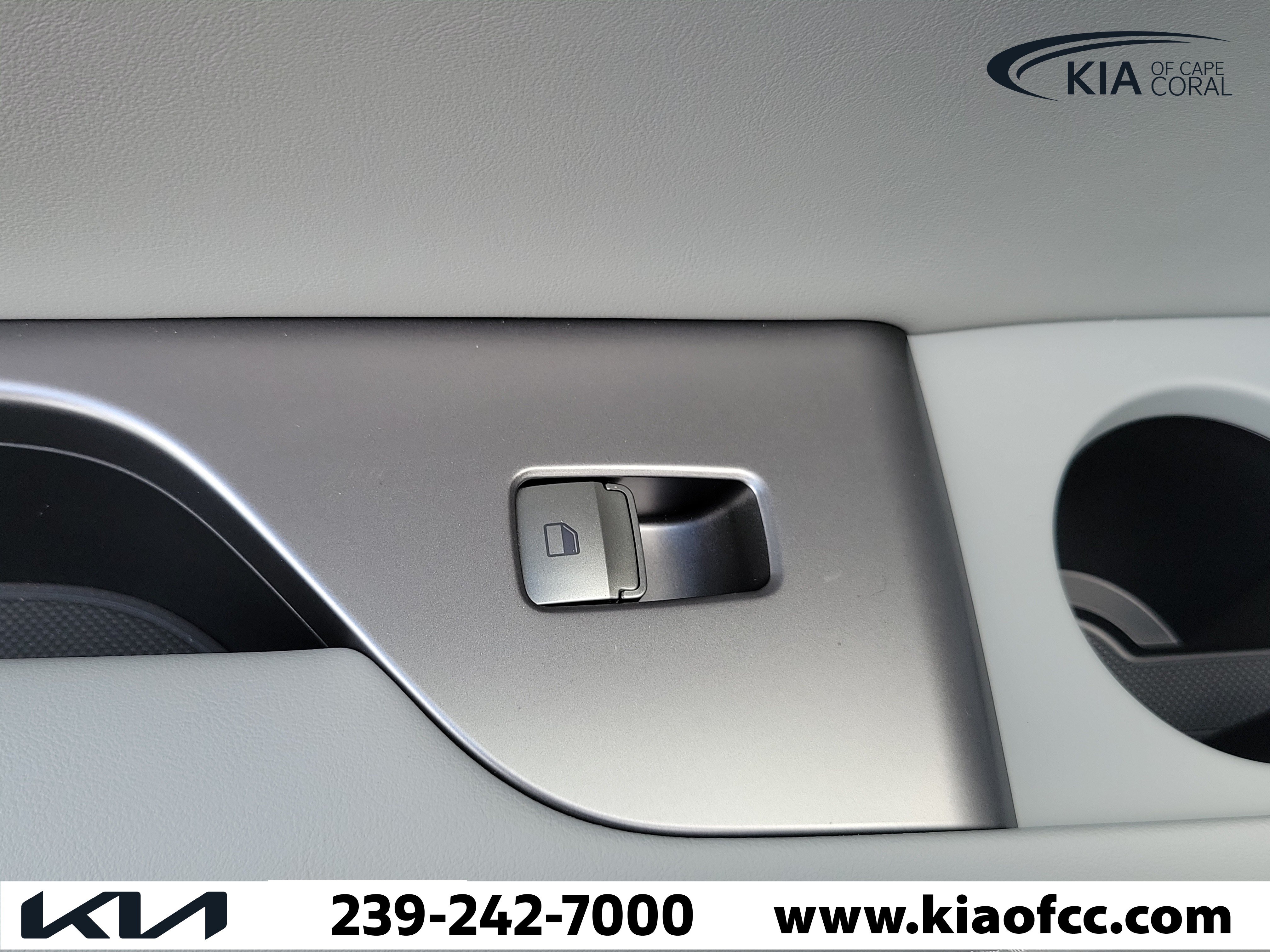 Used 2024 Hyundai Palisade SEL w/ Premium Package FWD image 15