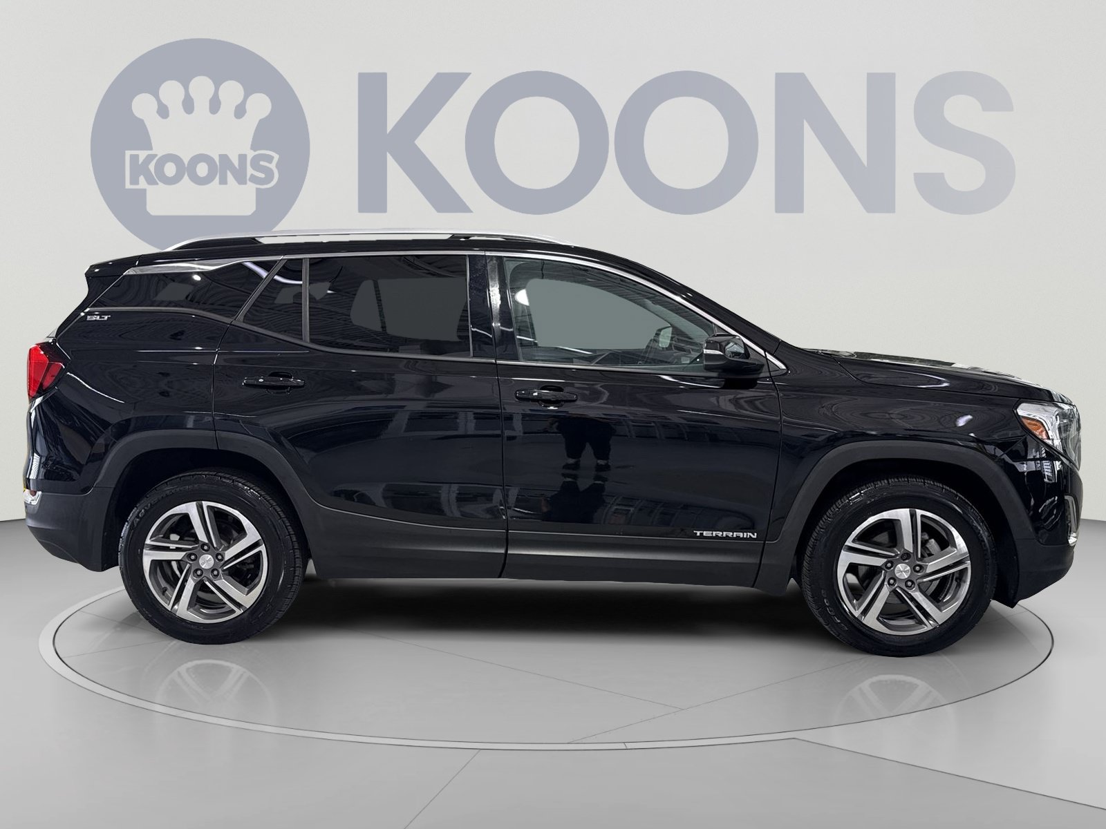 Used 2019 GMC Terrain SLT w/ Infotainment Package II AWD/4WD image 12