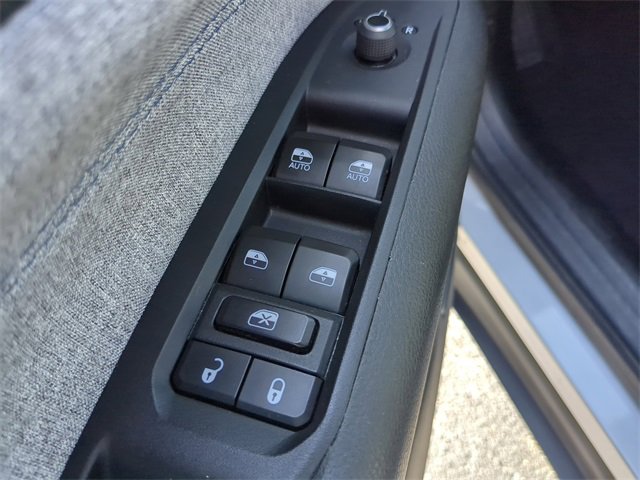 Used 2024 Jeep Compass Latitude image 20