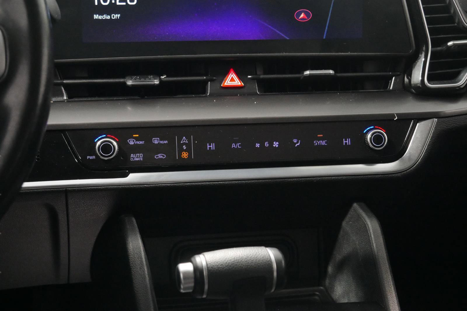 Used 2023 Kia Sportage EX image 25