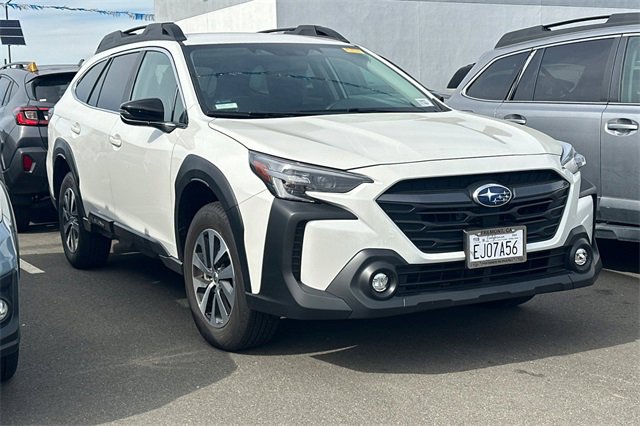 Used 2025 Subaru Outback Premium video 2
