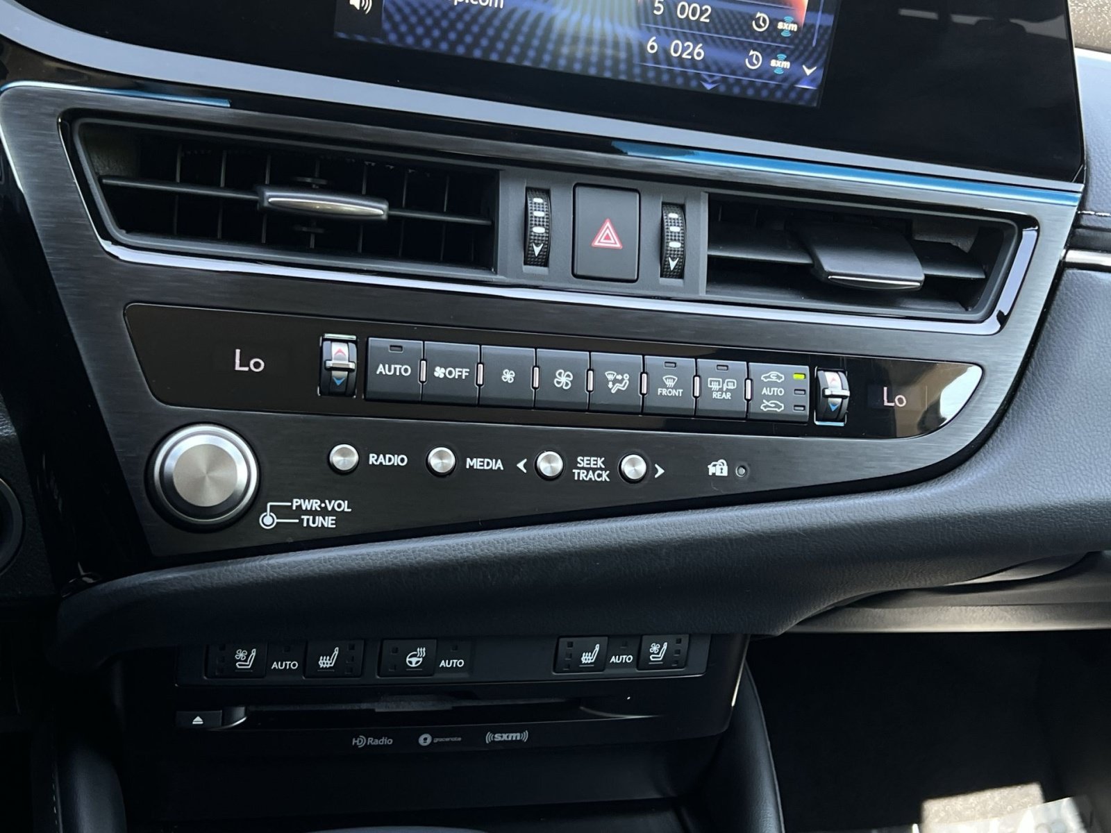 Used 2022 Lexus ES 350 w/ Premium Package FWD image 28