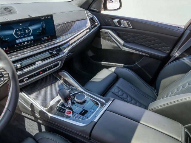 Used 2026 BMW X5 M Competition w/ Executive Package AWD/4WD image 31