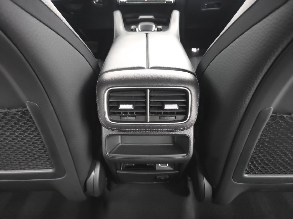 Used 2020 Mercedes-Benz GLE 350 4MATIC image 28