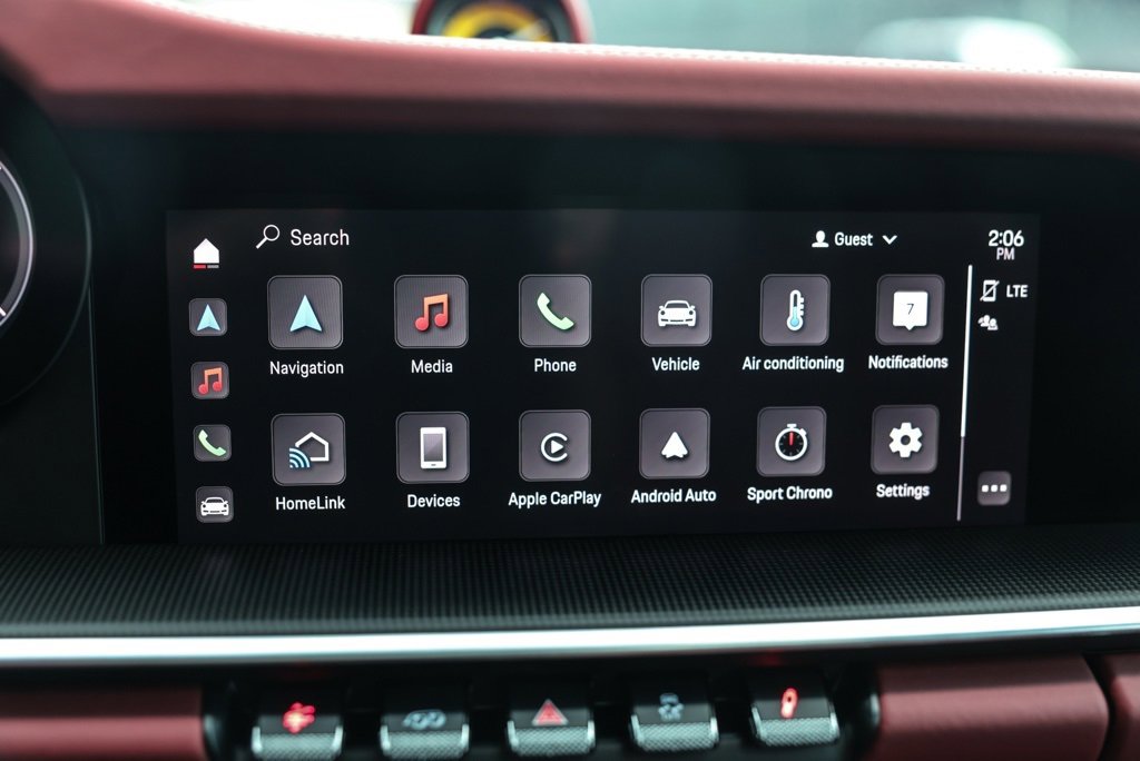 Used 2024 Porsche 911 Carrera w/ Premium Package image 35