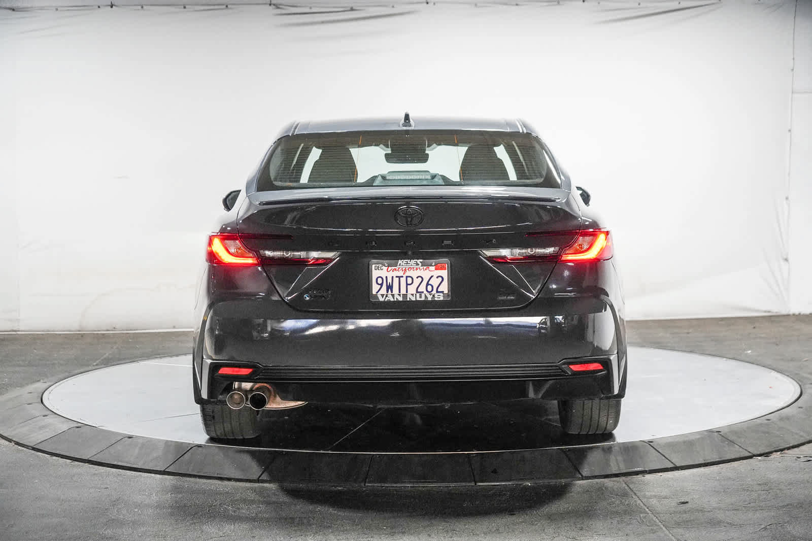 Used 2026 Toyota Camry SE w/ Convenience Package AWD/4WD image 5