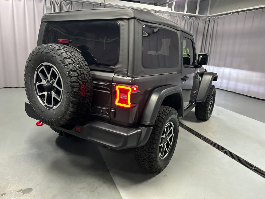Used 2025 Jeep Wrangler Rubicon w/ Convenience Group AWD/4WD image 7