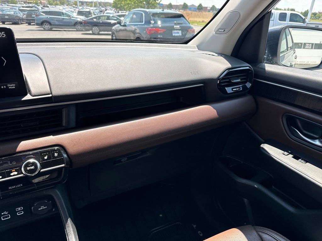 Used 2025 Honda Pilot Elite image 29