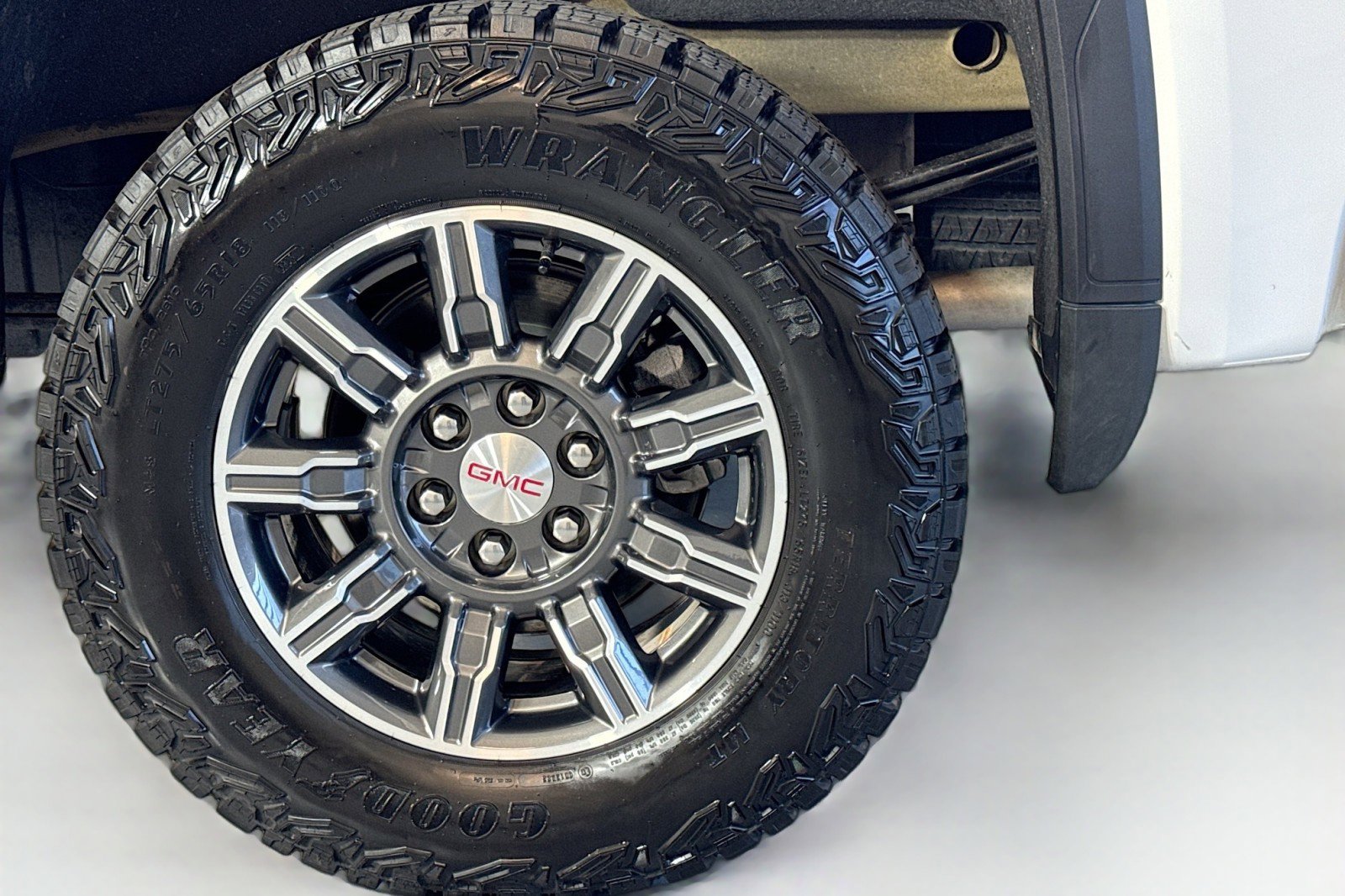 Used 2025 GMC Sierra 1500 AT4 image 29