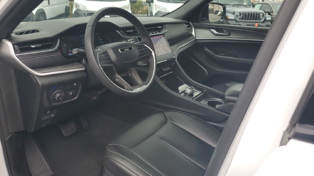 Used 2024 Jeep Grand Cherokee Limited 4xe AWD/4WD image 21