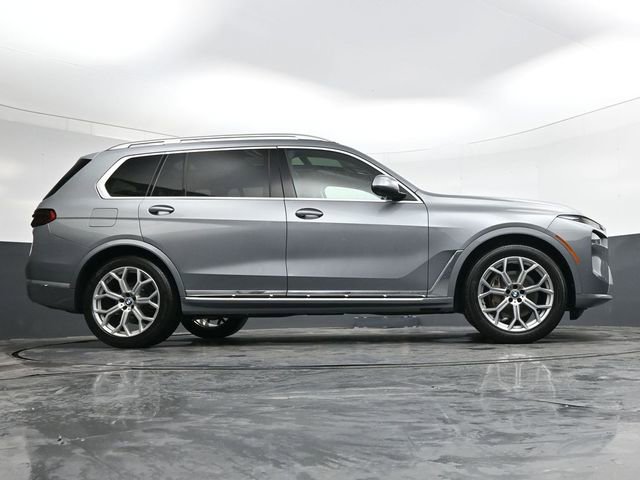 Used 2024 BMW X7 xDrive40i image 33
