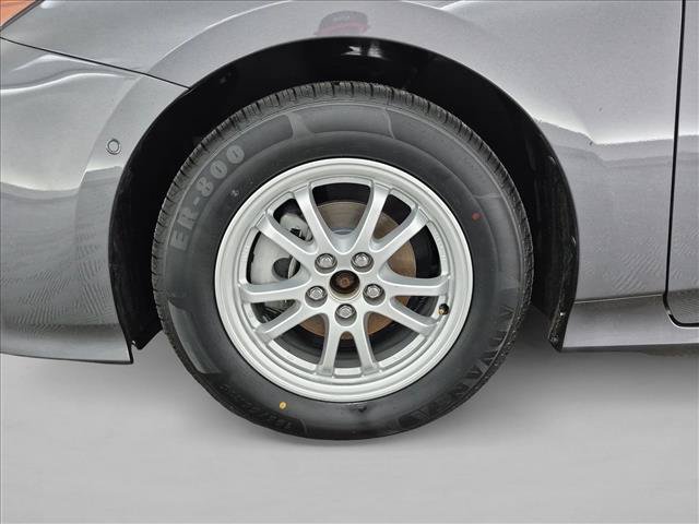 Used 2022 Toyota Prius LE FWD image 26