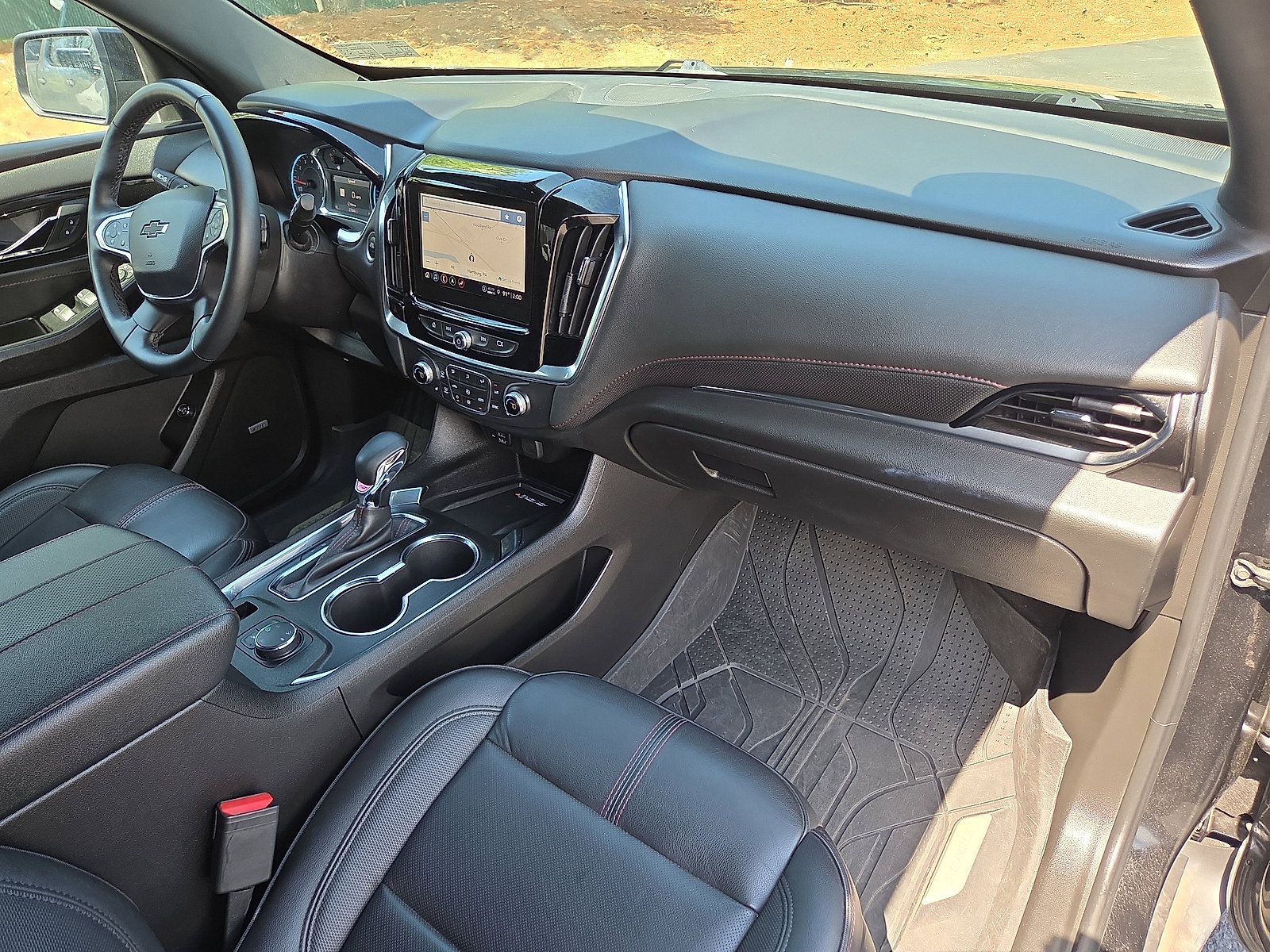 Used 2023 Chevrolet Traverse RS w/ LPO, Floor Liner Package AWD/4WD image 18