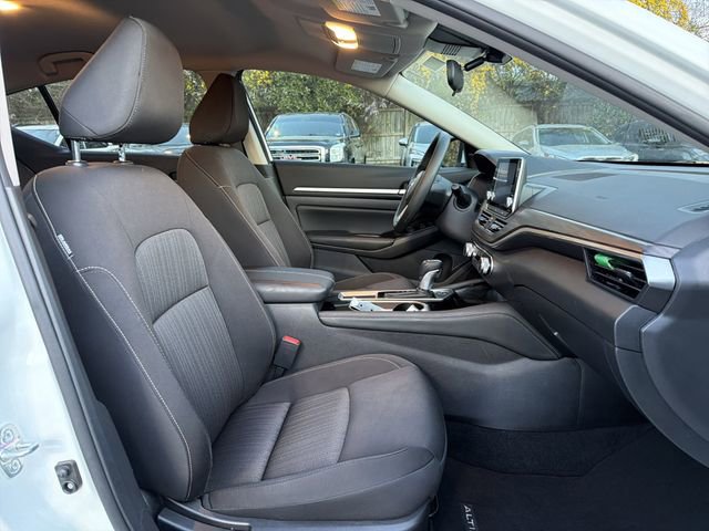Used 2023 Nissan Altima 2.5 SV image 24