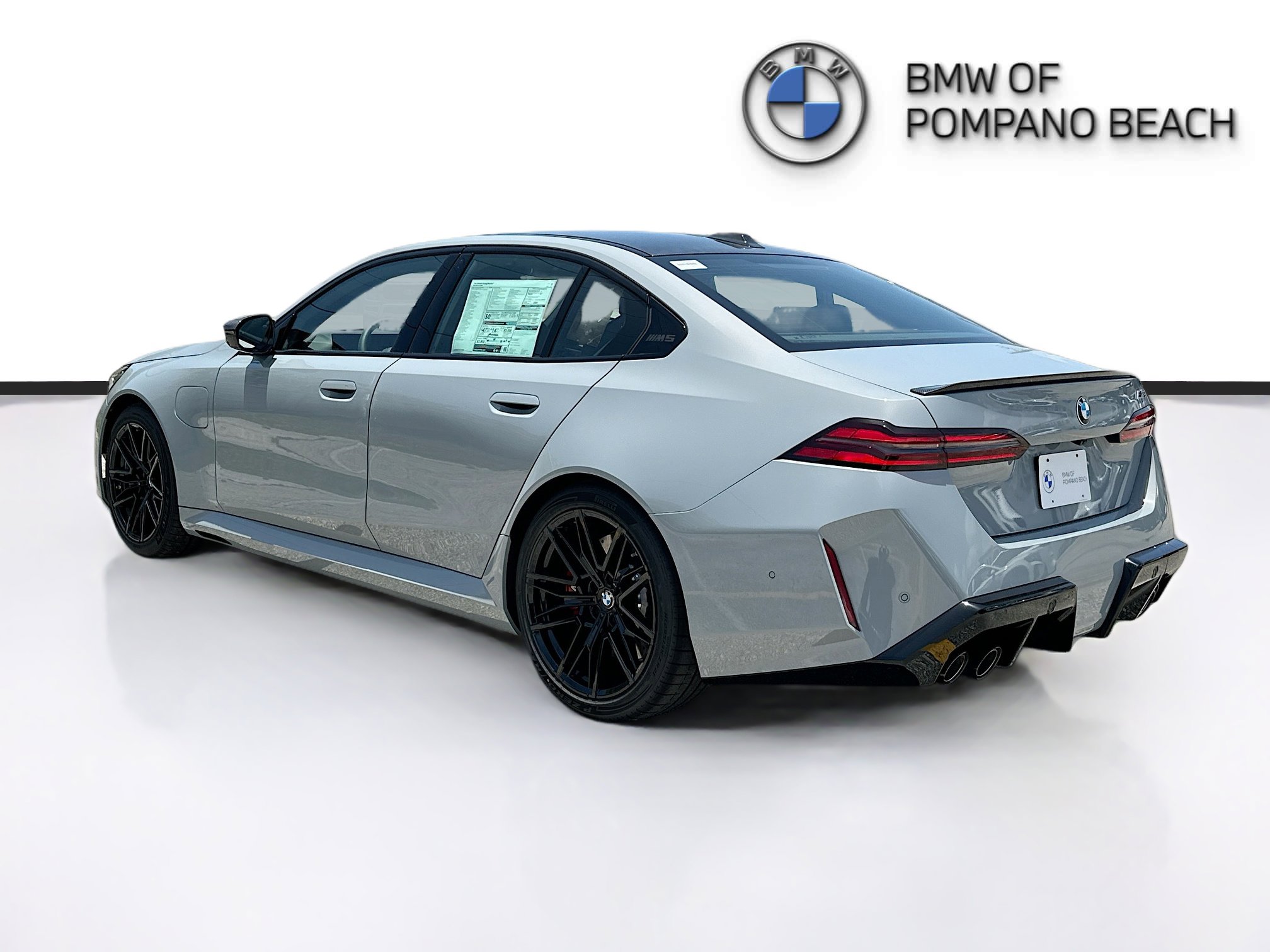 New 2026 BMW M5 w/ Carbon Package image 5
