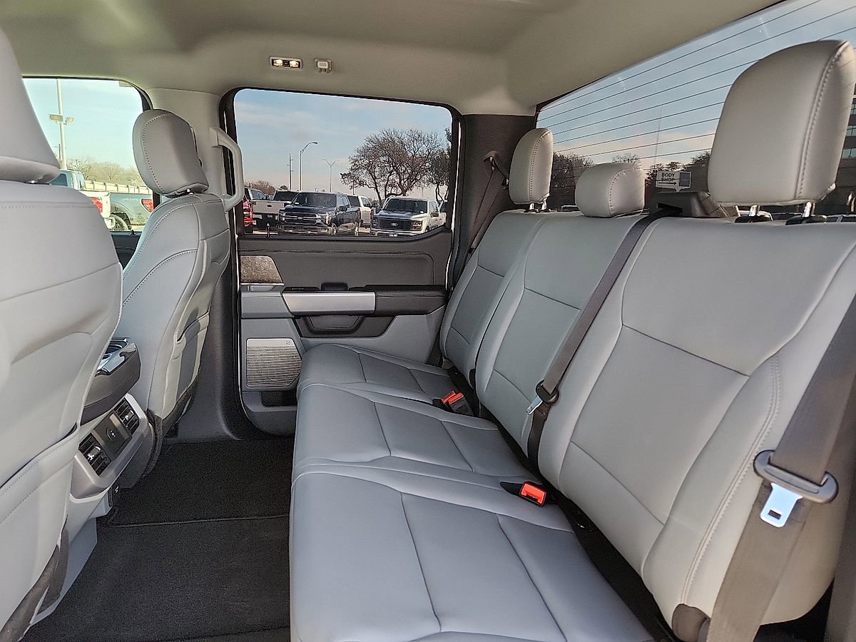 New 2025 Ford F150 Lightning Flash AWD/4WD image 5