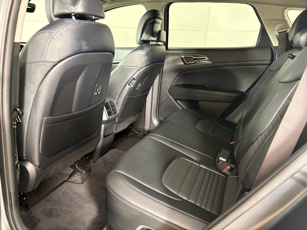 Used 2025 Kia Sportage SX Prestige image 39