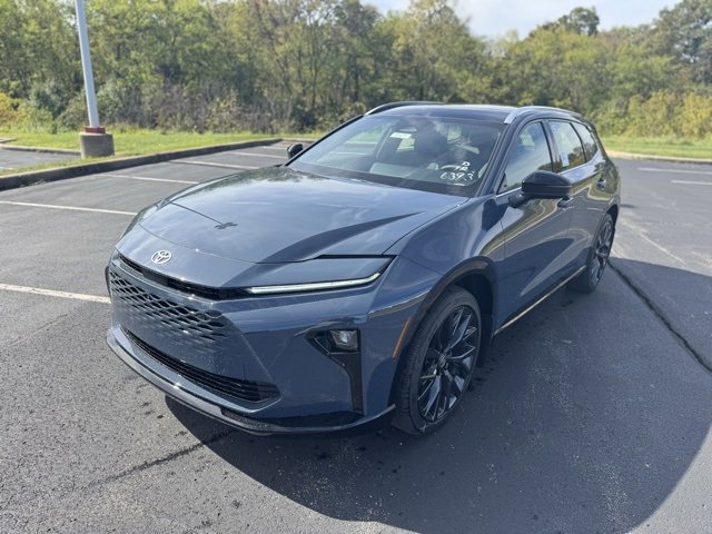 New 2025 Toyota Crown Signia image 7